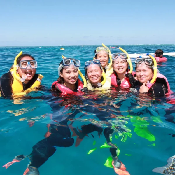 gagi-tour-outer-reef-cairns-02